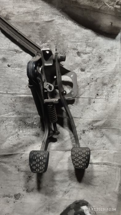 Продам разное на мерс 190