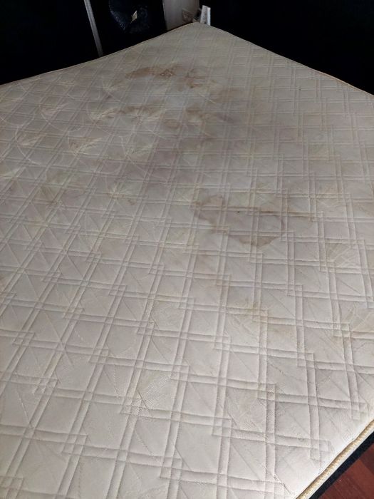 Curățat canapele și saltele