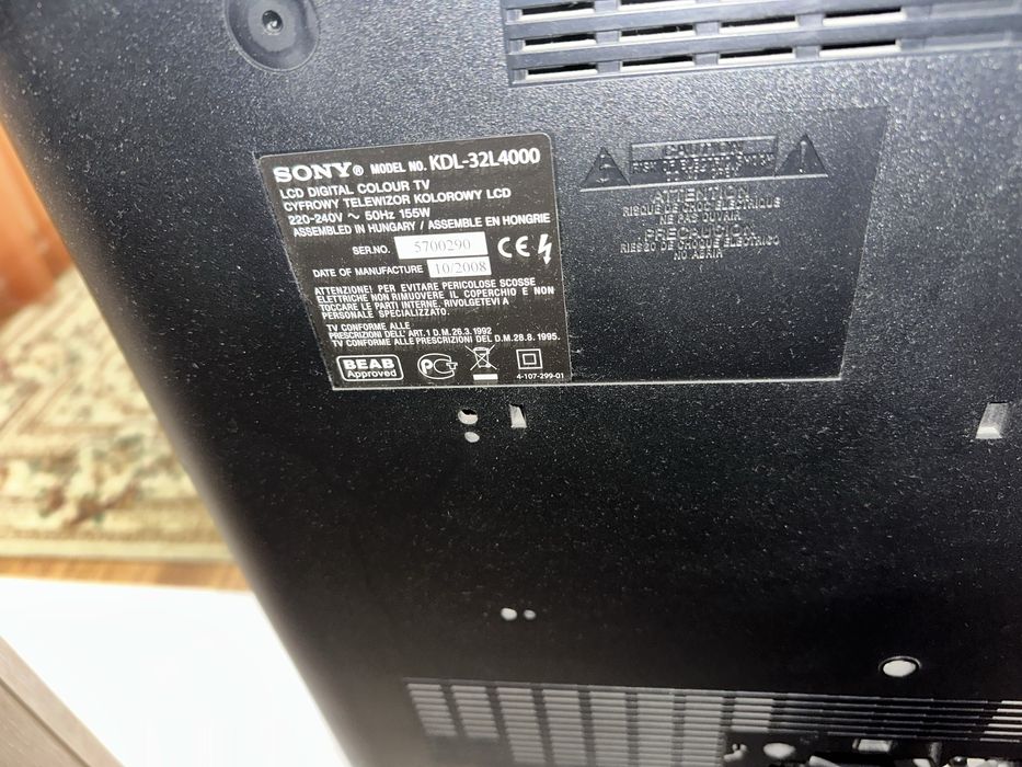 SONY® model NO. KDL-32L4000