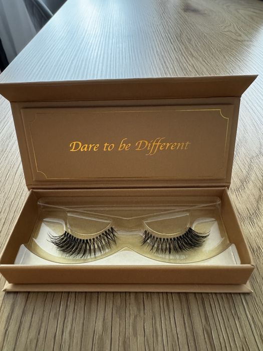 Gene false lush beauty