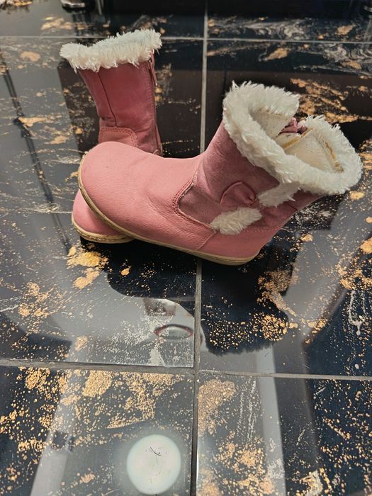 Cizmulițe fetițe, îmblănite mărimea 24.