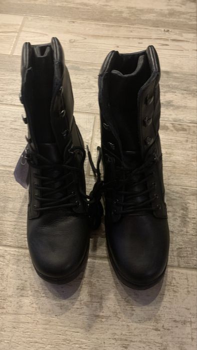 Палицейски кубинки