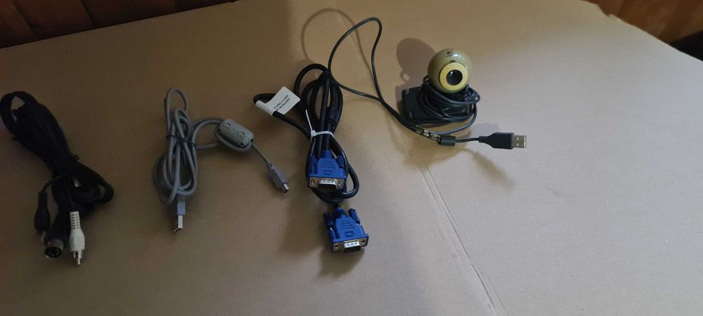 Кабели,зарядни,камери за компютри