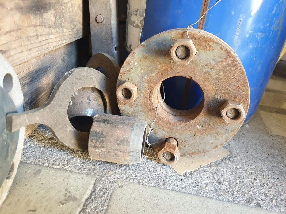 продам фланец диаметром 50мм