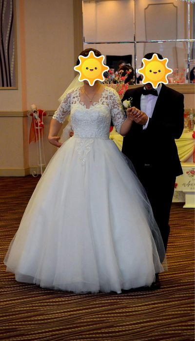 Vand rochie mireasa
