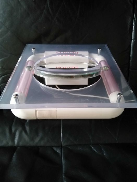 Vand oglinda cosmetica iluminata REVLON TM9EBS