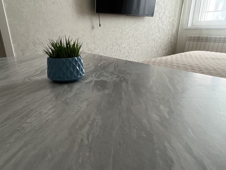 Продам стол кухонный