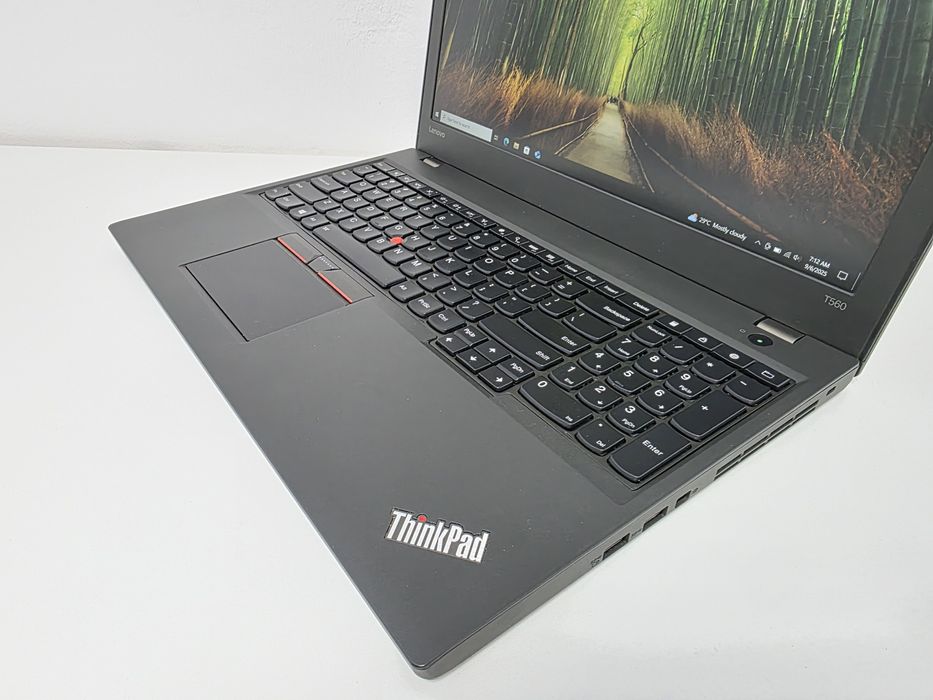 Laptop LENOVO Thinkpad PRO i5 16GB 1TB FullHD. garantie 1 an