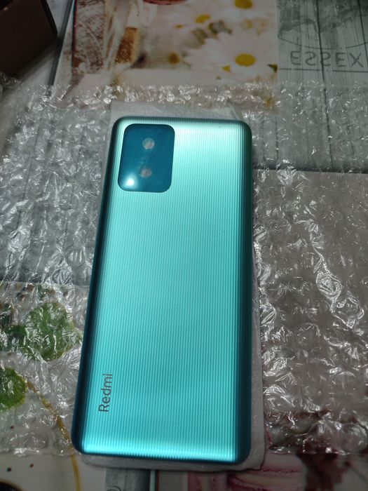 Продам экран и заднюю крышку