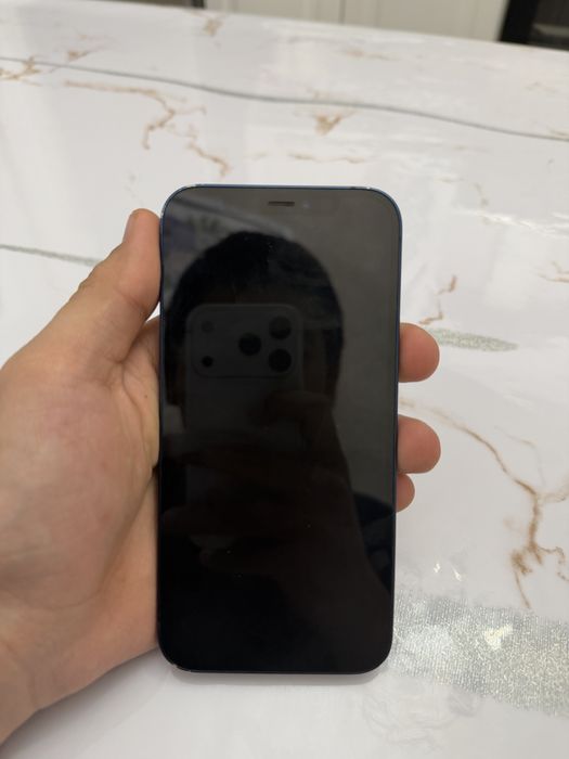 Продам Iphone 12 синий