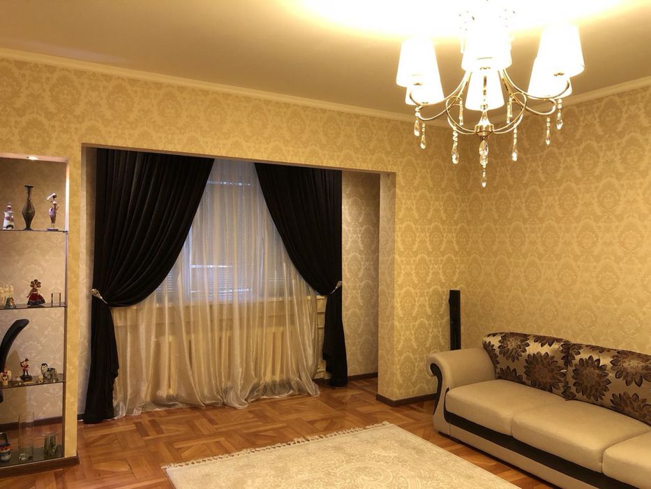 Пррдается квартира 2/4/4 ул.Саид Барака