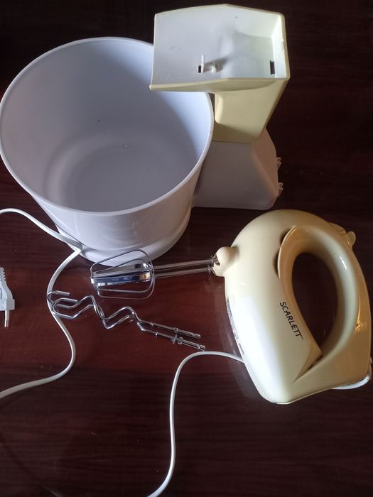 Продаётся кухонный миксер