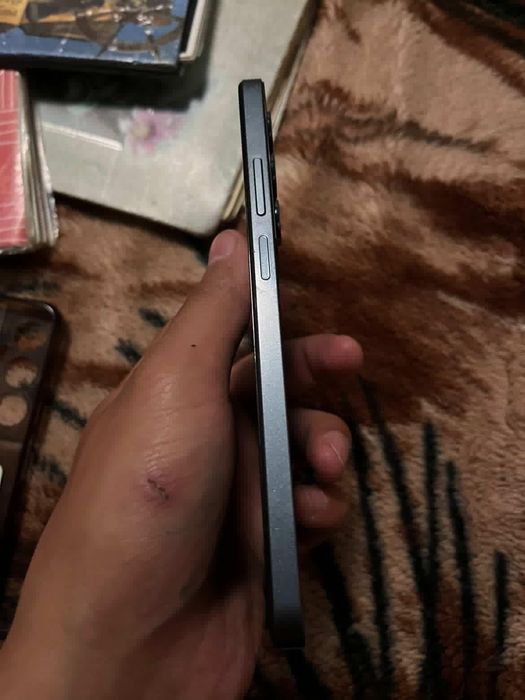 realme C65  256ГБ срочна