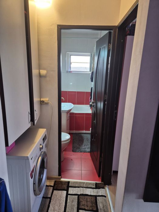 Vând apartament 3 camere Craiovita Nouă