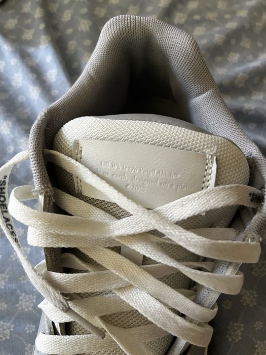 off-white, negociabil