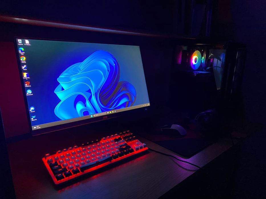 Игровой компьютер комплектом