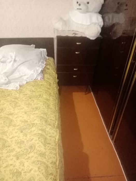 Продам спальную мебель.