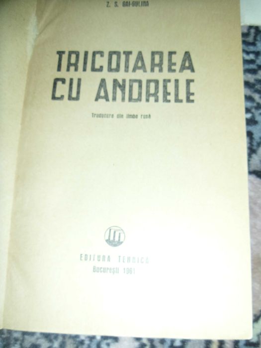 Tricotaje cu andrele ,de mana