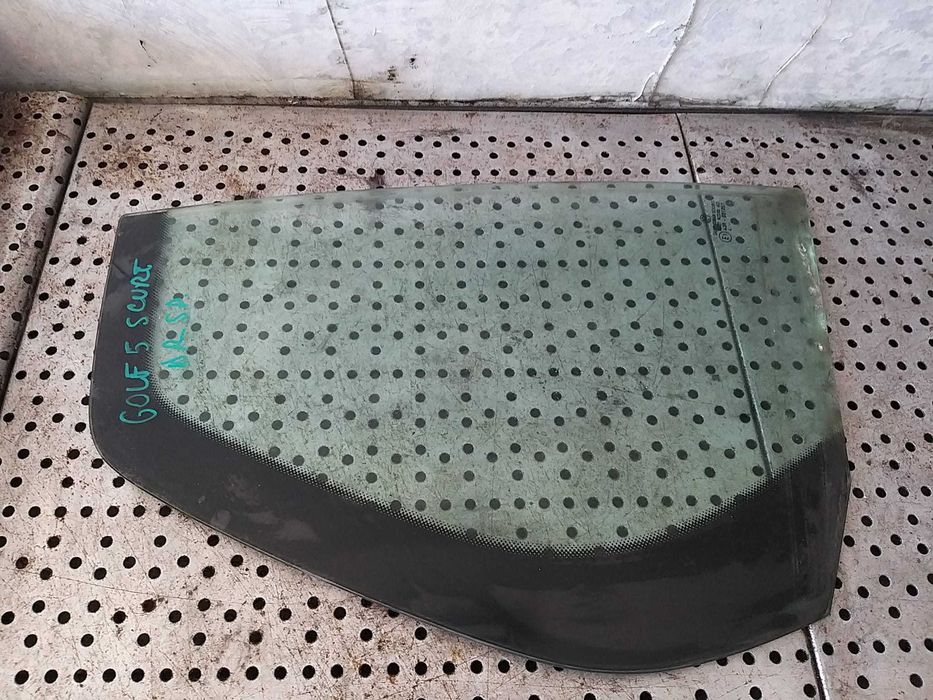 Geam fix dreapta spate vw golf 5 1k scurt