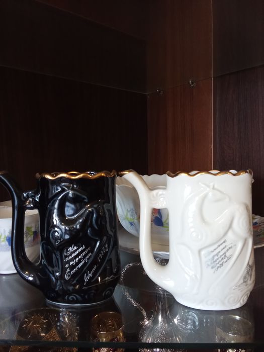 Продам фарфор , хрустальную пепельницу
