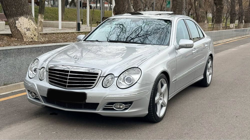 Mersedes benz W 211  E 200 kraska toza