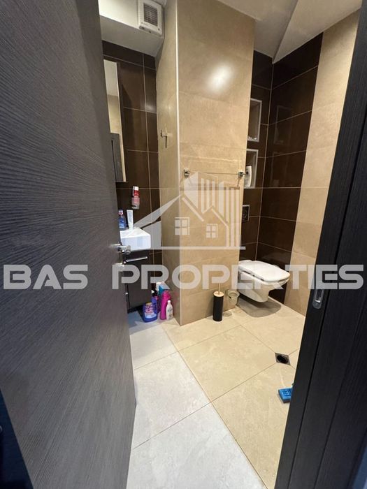 Продава се Тристаен апартамент в София, Манастирски ливади - 118 кв.м за 1275 €/кв.м - Снимка #9