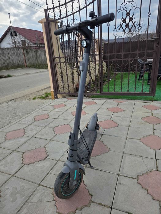 Trotineta electrica BTWIN 500e