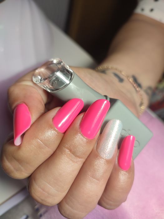 Gene fir cu fir Buzău , manichiură, pedichiura , pensat , laminare