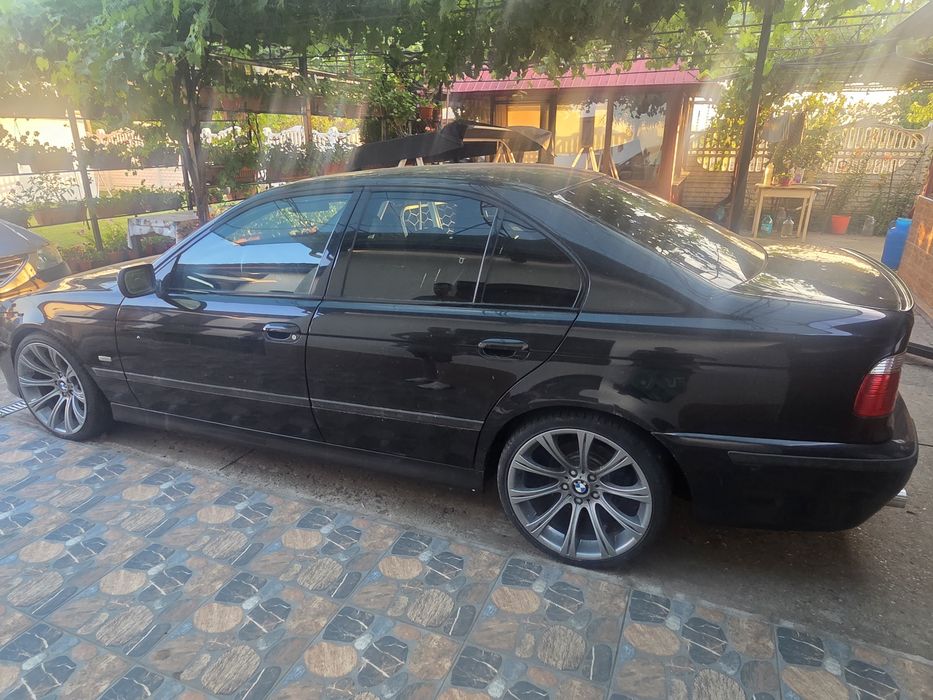 vând bmw seria 5  E39