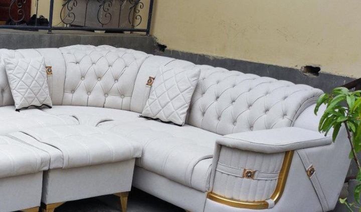 Мягкий диван, угалок , Мебел