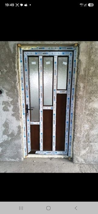 De vânzare uși de termopane sunați pe nr de telefon 0757551260