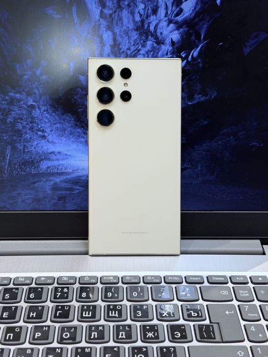 Samsung S23 Ultra  256  Korea  White