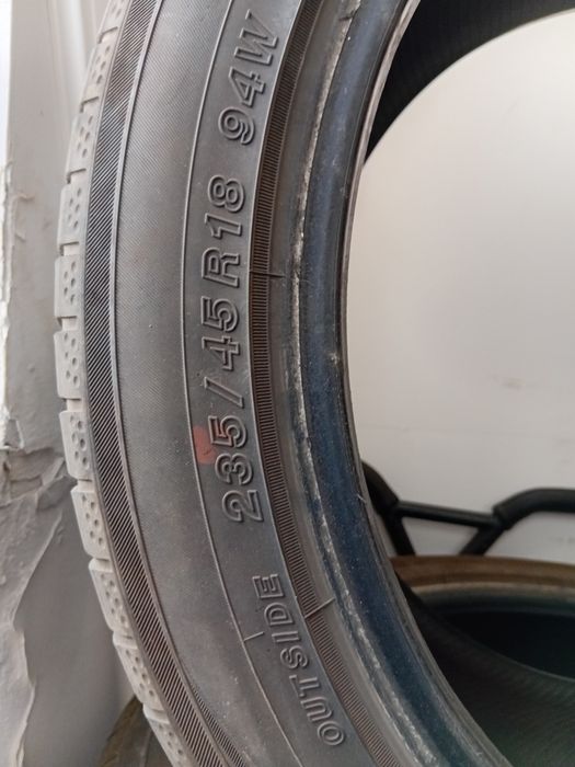 Продам.  шины 18