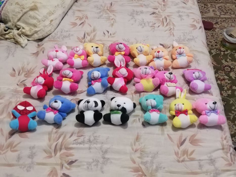 Разные игрушки в отличном состояний