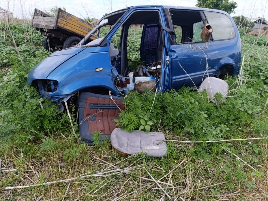 Нисан серена в п