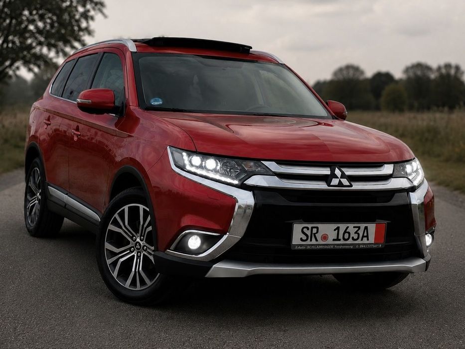 Mitsubishi Outlander 7 Locuri~Full Extra~4x4~Automat~Trapa~Piele~Bi Xenon~Navi~Camera~Hayon