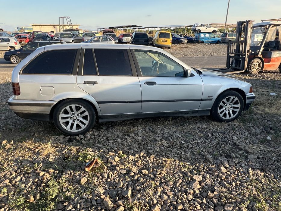 Bmw 318 2.0 143ph  2003g  та НА ЧАСТИ