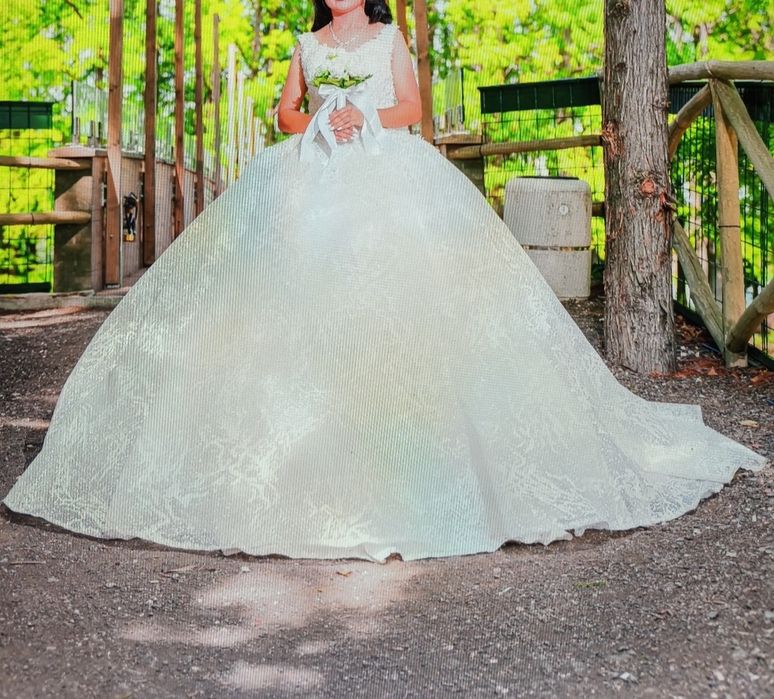 Булченска рокля(корона токчета и воал)след химическо изпиране