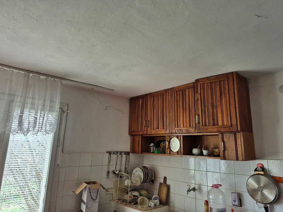 Тухлена къща в село Паничино с 5 стаи