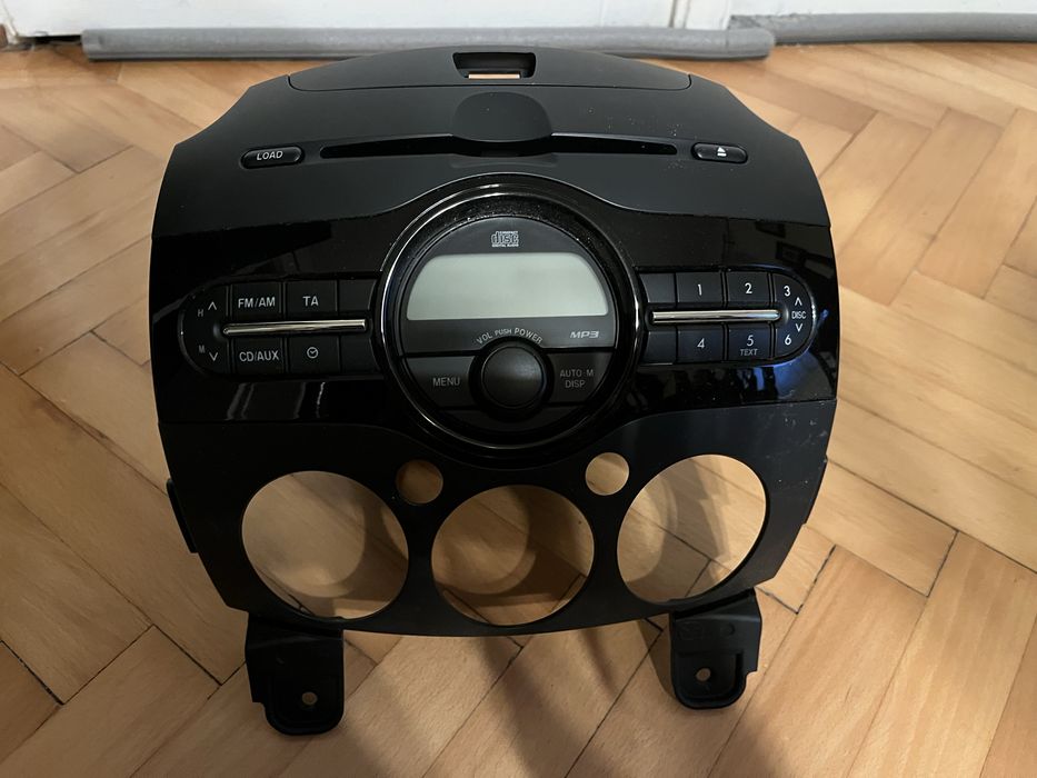 Radio stare perfecta pentru Mazda 2