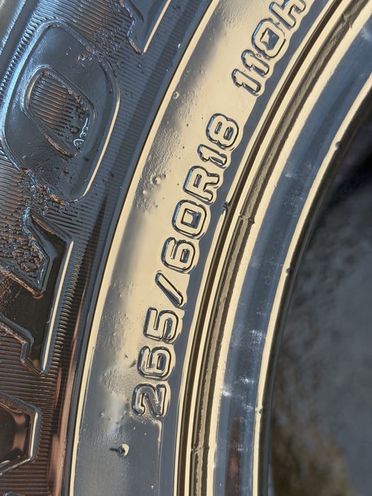 265/60/18 комплект летних шин Dunlop