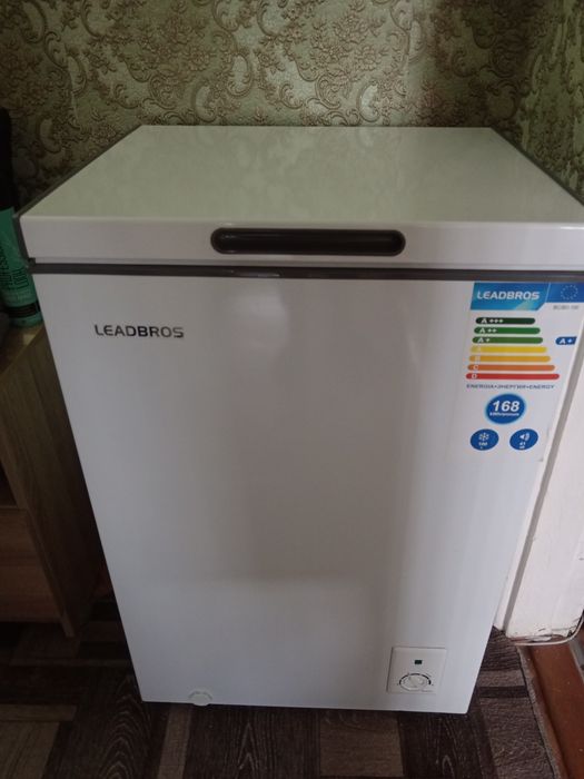 Продам морозильную камеру