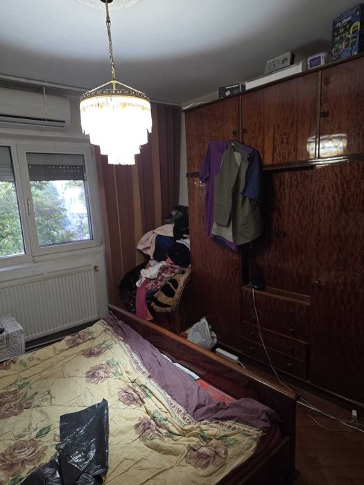 Schimb apartament cu 3 camere cu apartament cu 2 camere plus diferenta
