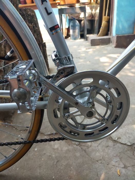 Bicicleta Royal pe 28 semicursiera fuul shimano.