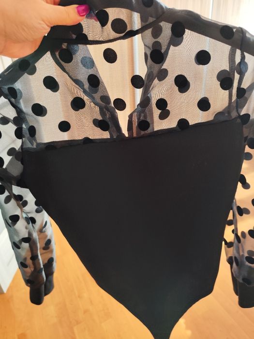 Vând un body mărimea s