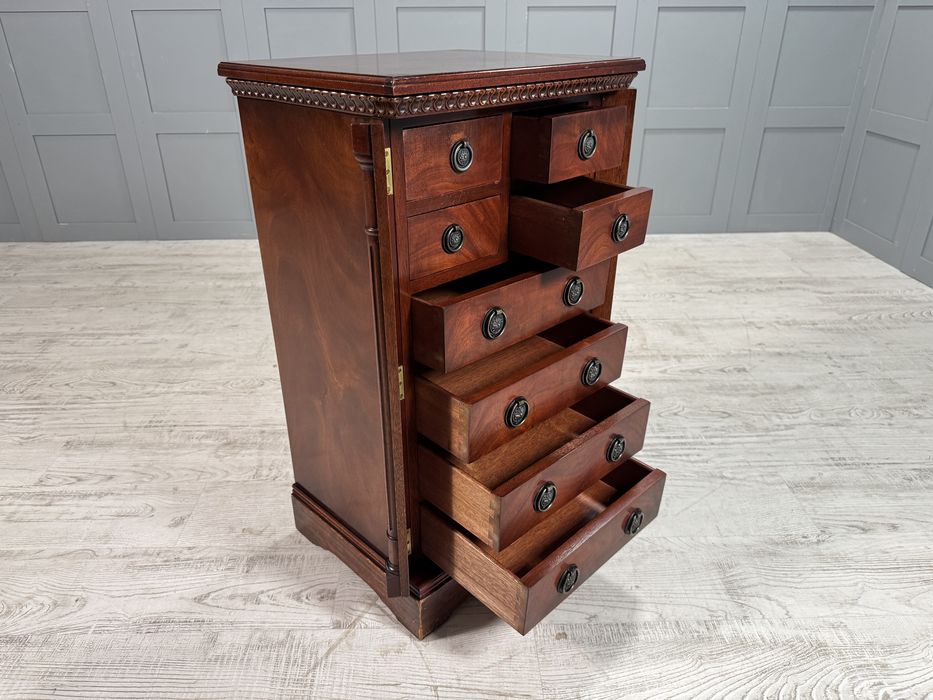 Винтидж, английски, малък скрин масив К066