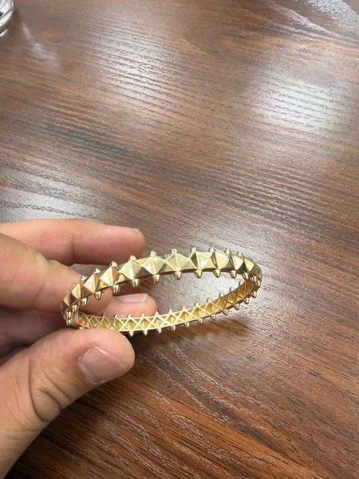 Tilla braslet sotiladi 83$