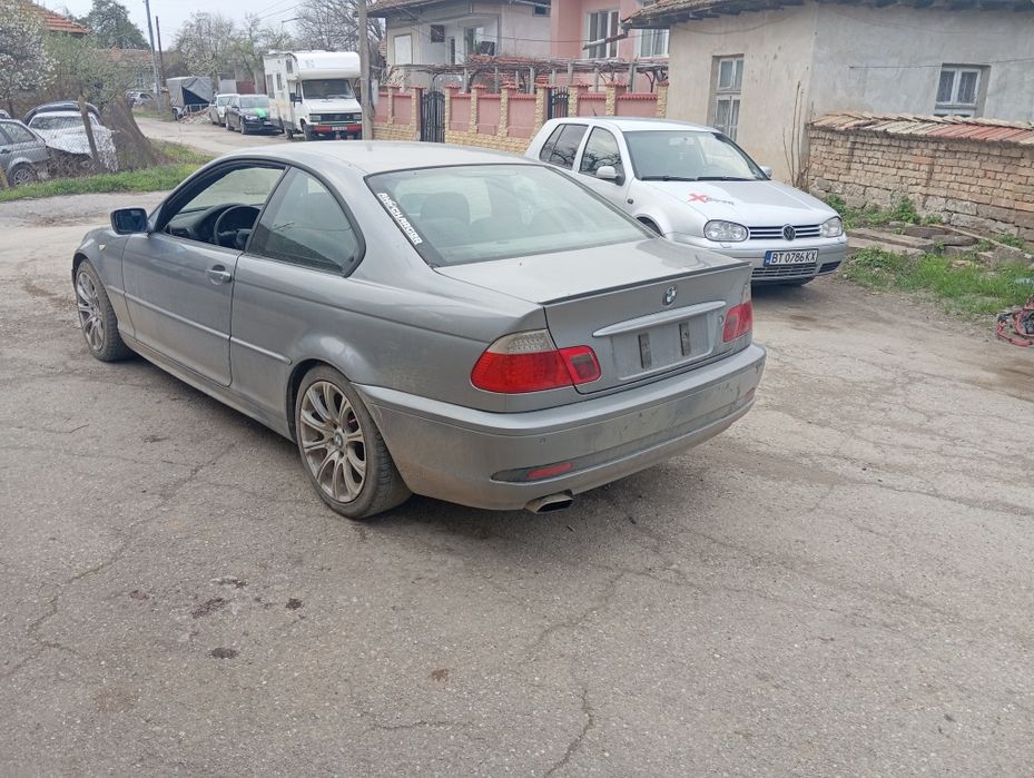 Продавам Е46 купе 320cd 150 фейслифт На части