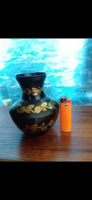 Продам вазы декоративные