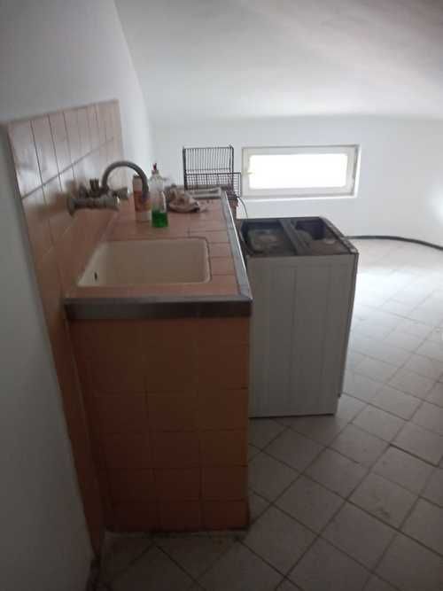 Дава се под наем Двустаен апартамент в Шумен, Военно училище - 50 кв.м за 178.5 € - Снимка #3